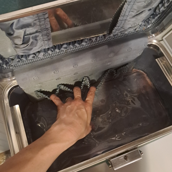 Vintage Towncraft Train case Travel Bag Make Up Box Suitcase Prop - Picture 9 of 15